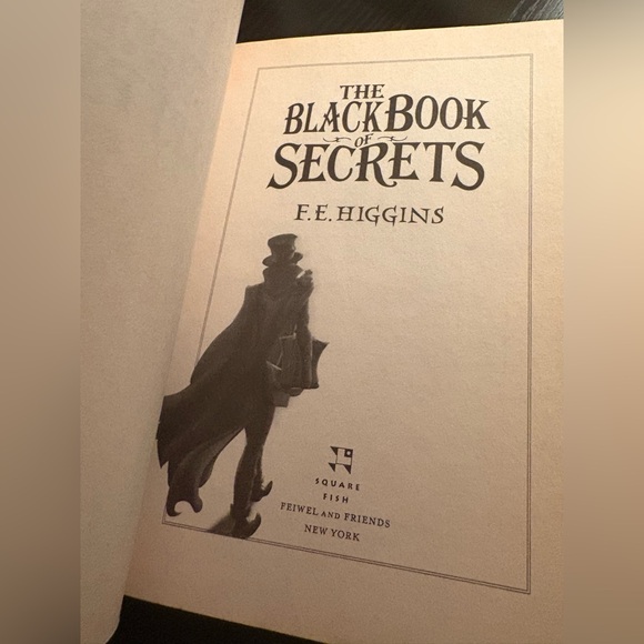 The Black Book of Secrets by F.E. Higgins - Picture 3 of 3